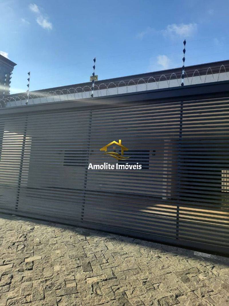 Casa com 3 quartos à venda, 230m² — foto 2 de 15