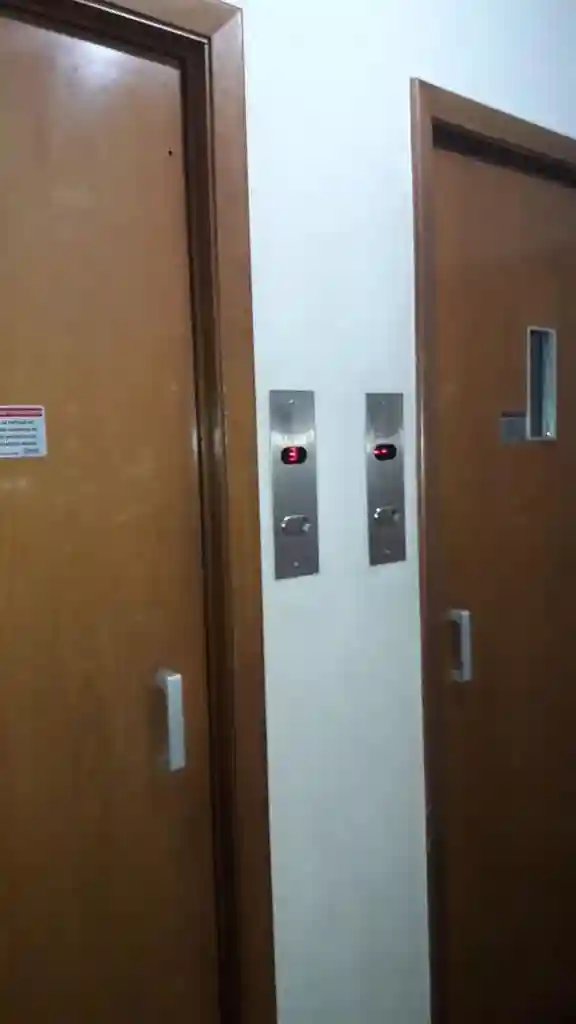Apartamento com 3 quartos à venda, 160m² — foto 1 de 11