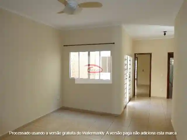 Casa com 3 quartos à venda, 185m² — foto 2 de 15