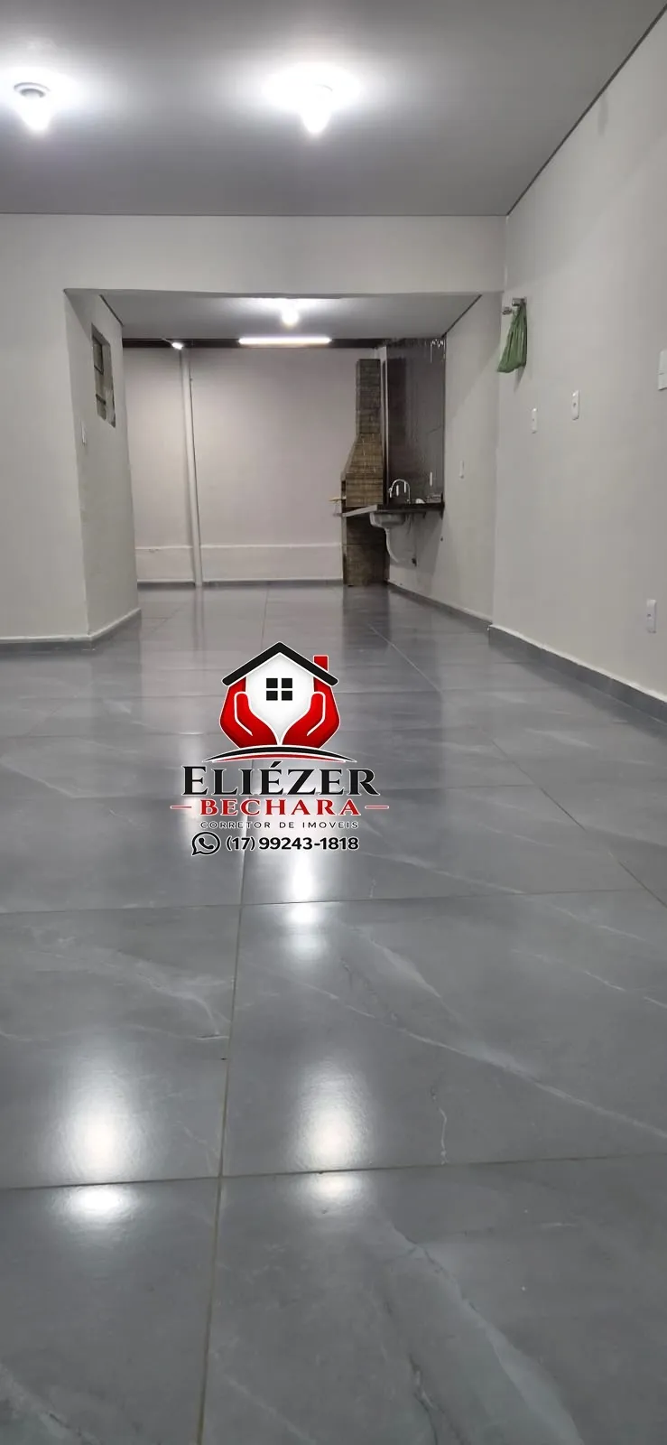Casa com 3 quartos à venda, 190m² — foto 1 de 25