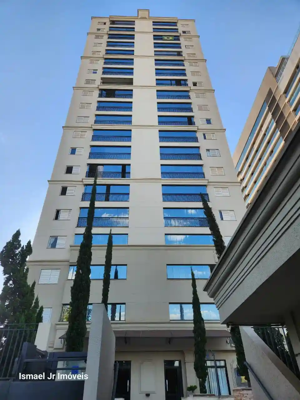 Apartamento com 3 quartos à venda, 104m² — foto 1 de 29