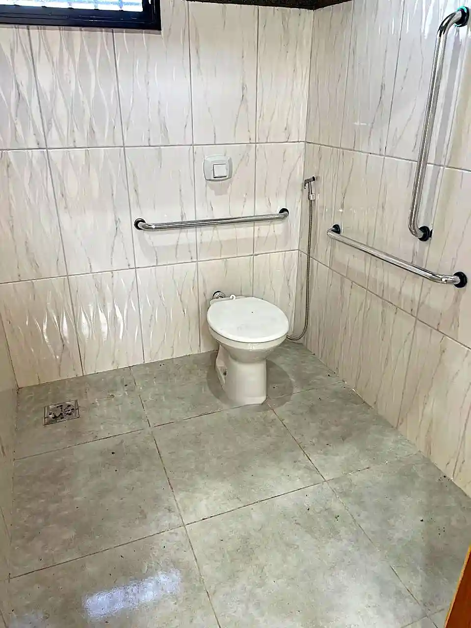 Galpão / Depósito / Armazém  à venda, 200m² — foto 8 de 15