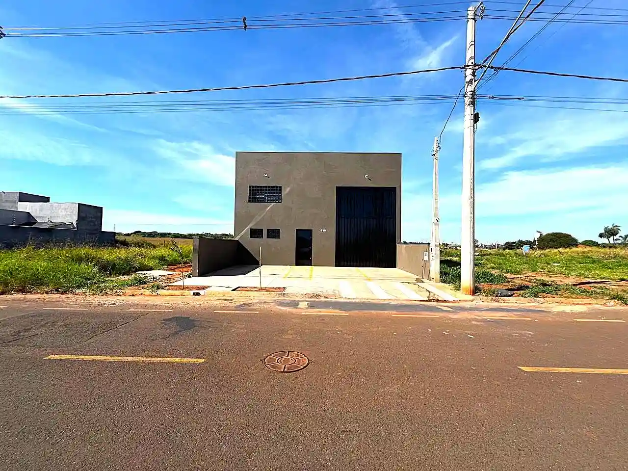 Galpão / Depósito / Armazém  à venda, 200m² — foto 15 de 15