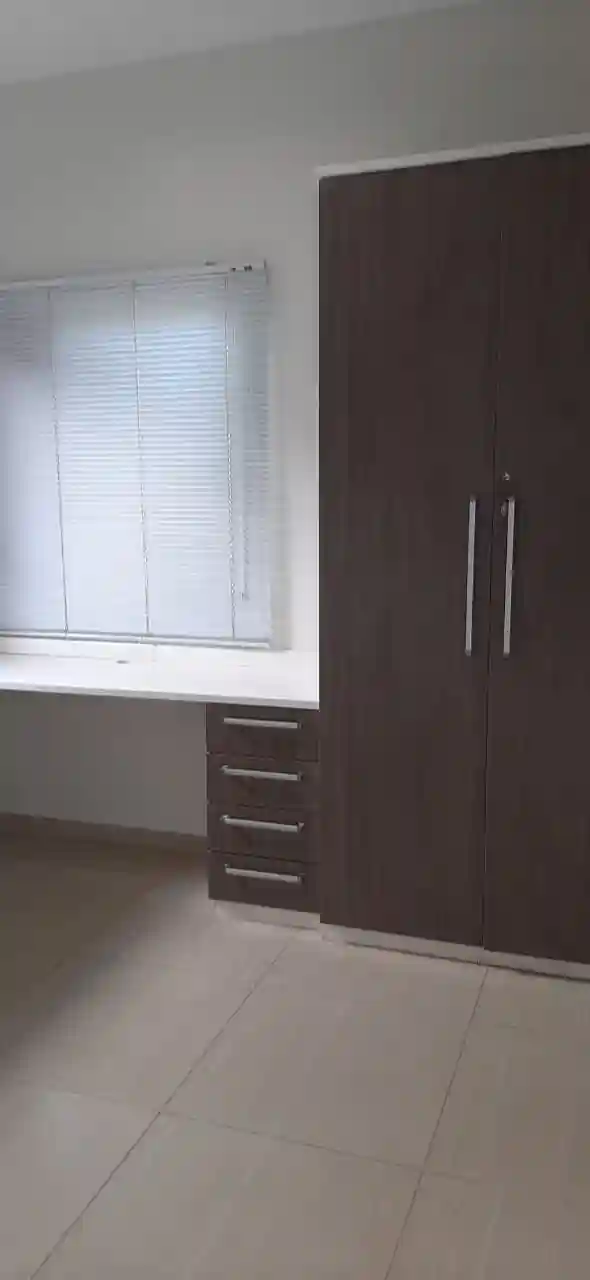Casa com 3 quartos à venda, 360m² — foto 29 de 31