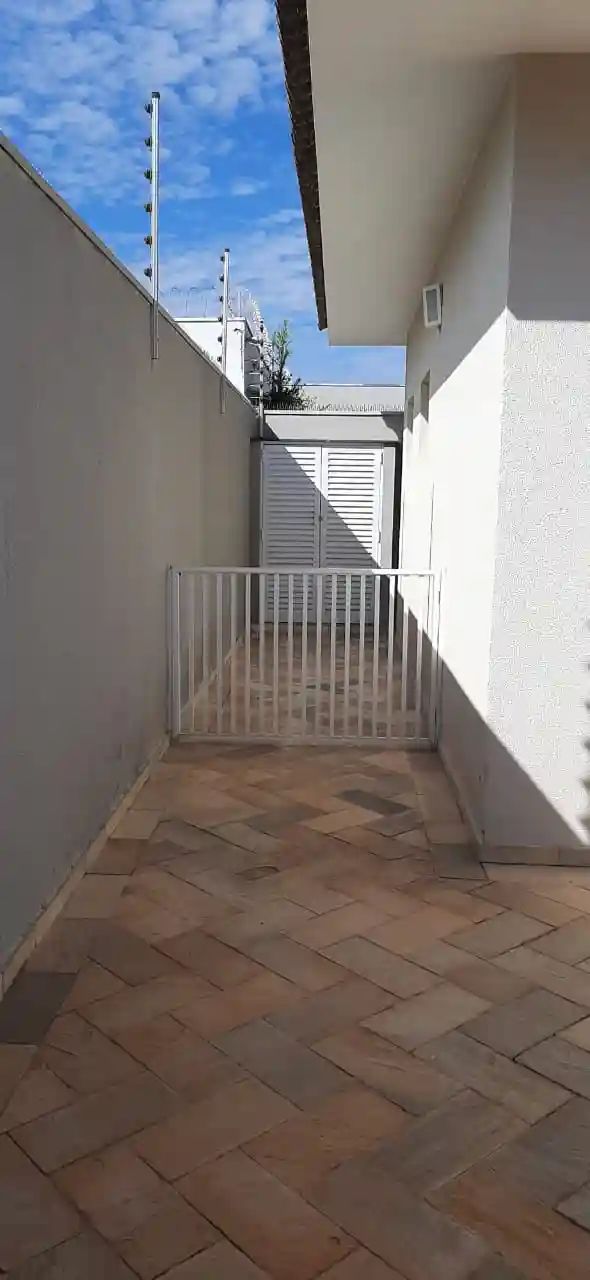 Casa com 3 quartos à venda, 360m² — foto 17 de 31