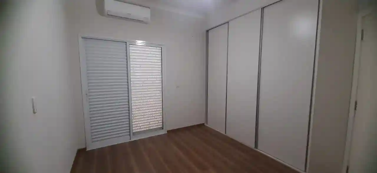 Casa com 3 quartos à venda, 360m² — foto 4 de 31