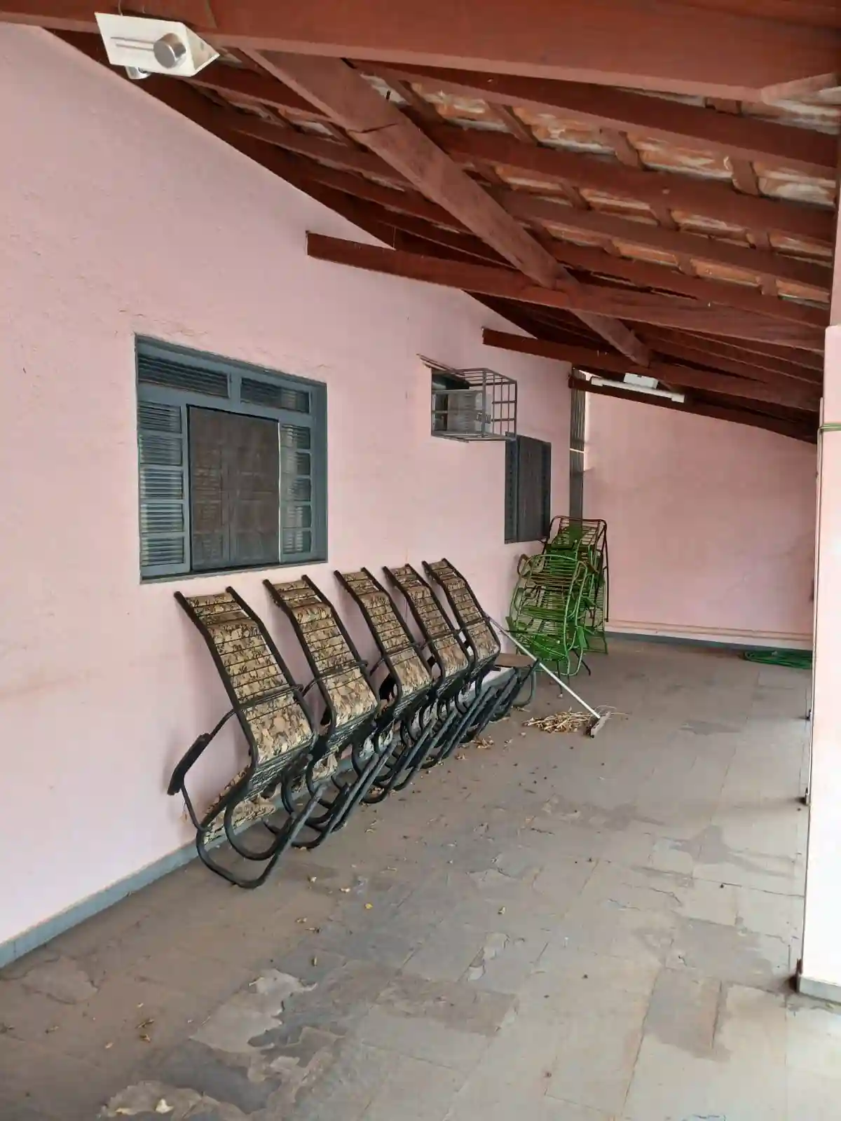 Casa Comercial com 3 quartos à venda, 180m² — foto 3 de 49