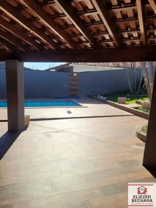 Casa com 3 quartos à venda, 180m² — foto 32 de 42