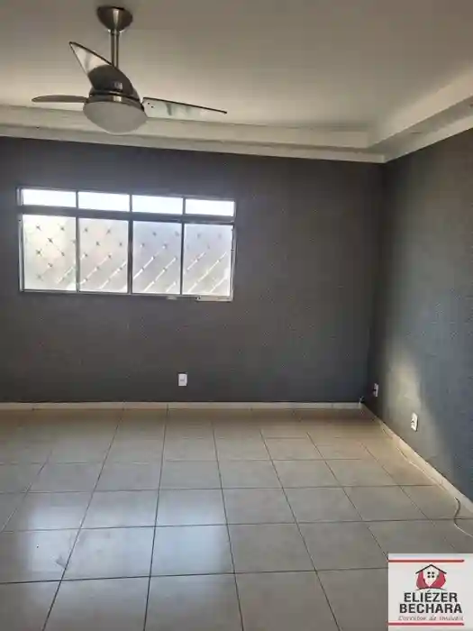 Casa com 3 quartos à venda, 180m² — foto 31 de 42