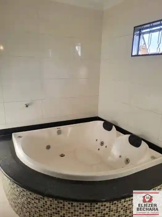Casa com 3 quartos à venda, 180m² — foto 42 de 42