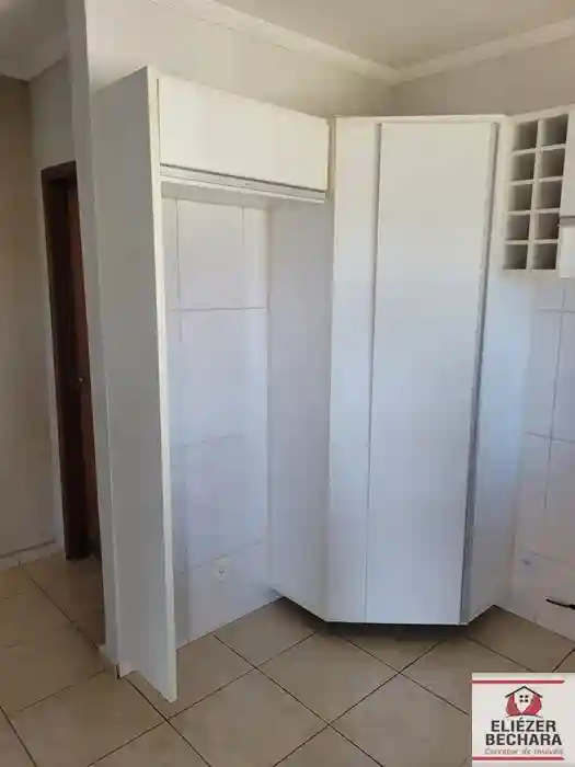 Casa com 3 quartos à venda, 180m² — foto 33 de 42