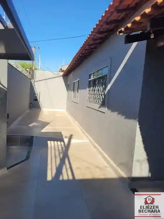Casa com 3 quartos à venda, 180m² — foto 37 de 42