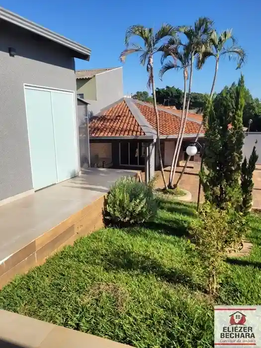 Casa com 3 quartos à venda, 180m² — foto 27 de 42
