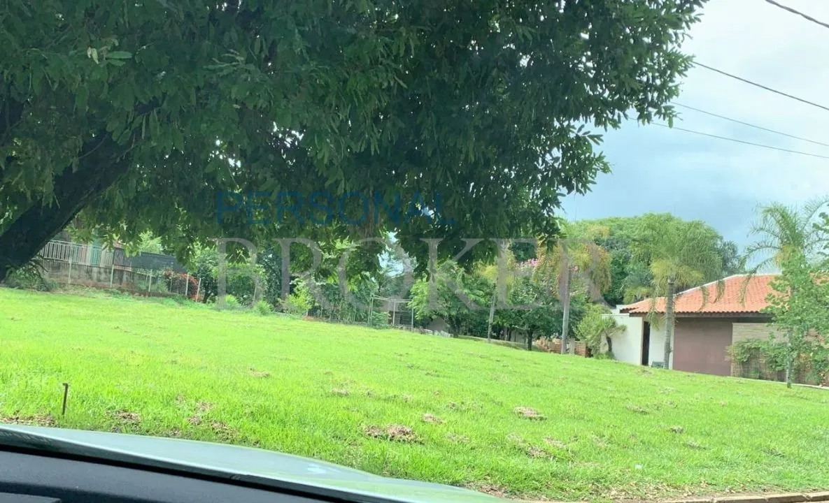 Terreno / Lote / Condomínio à venda — foto 2 de 3