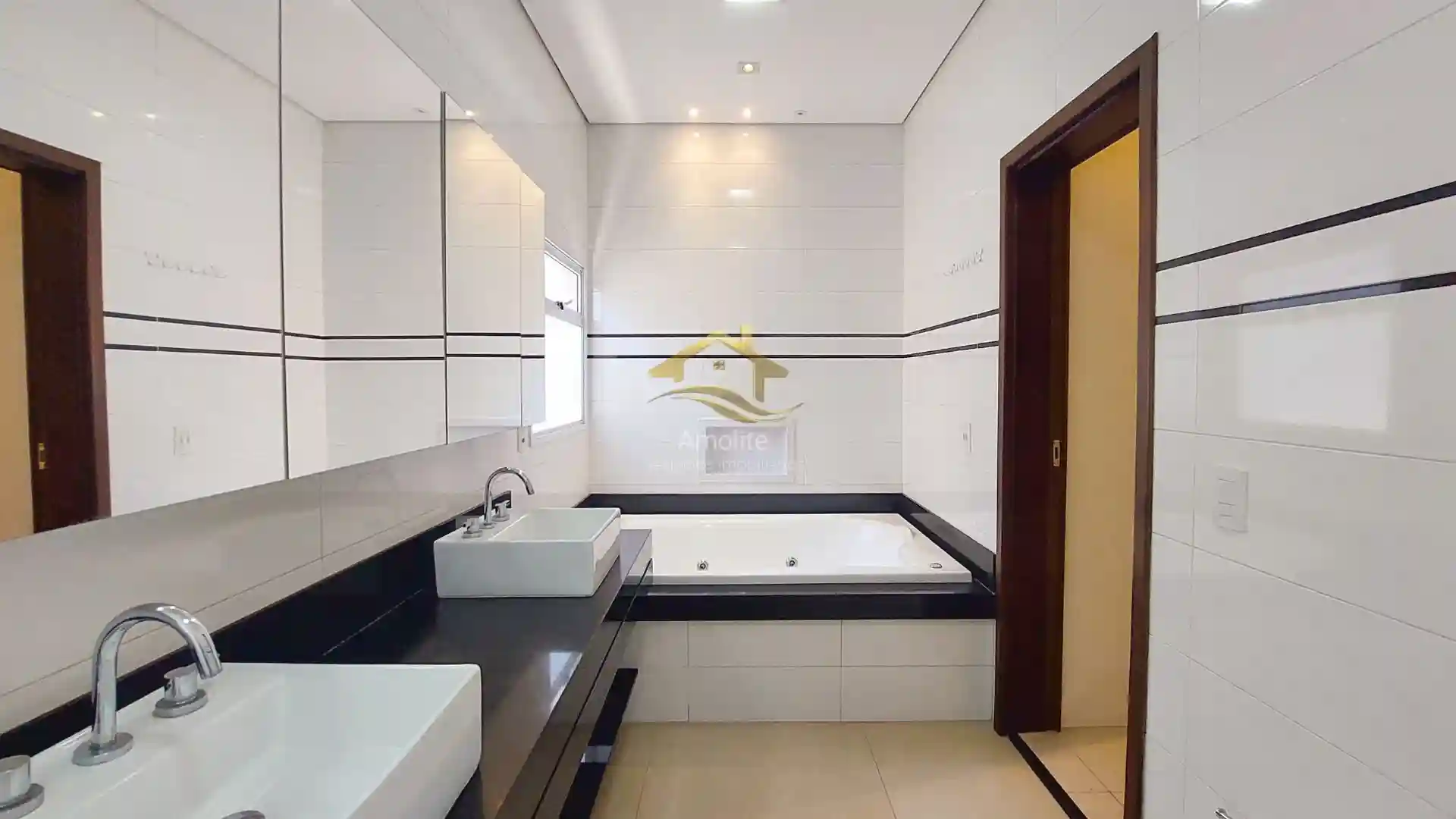 Casa de Condomínio com 3 quartos à venda, 224m² — foto 33 de 38