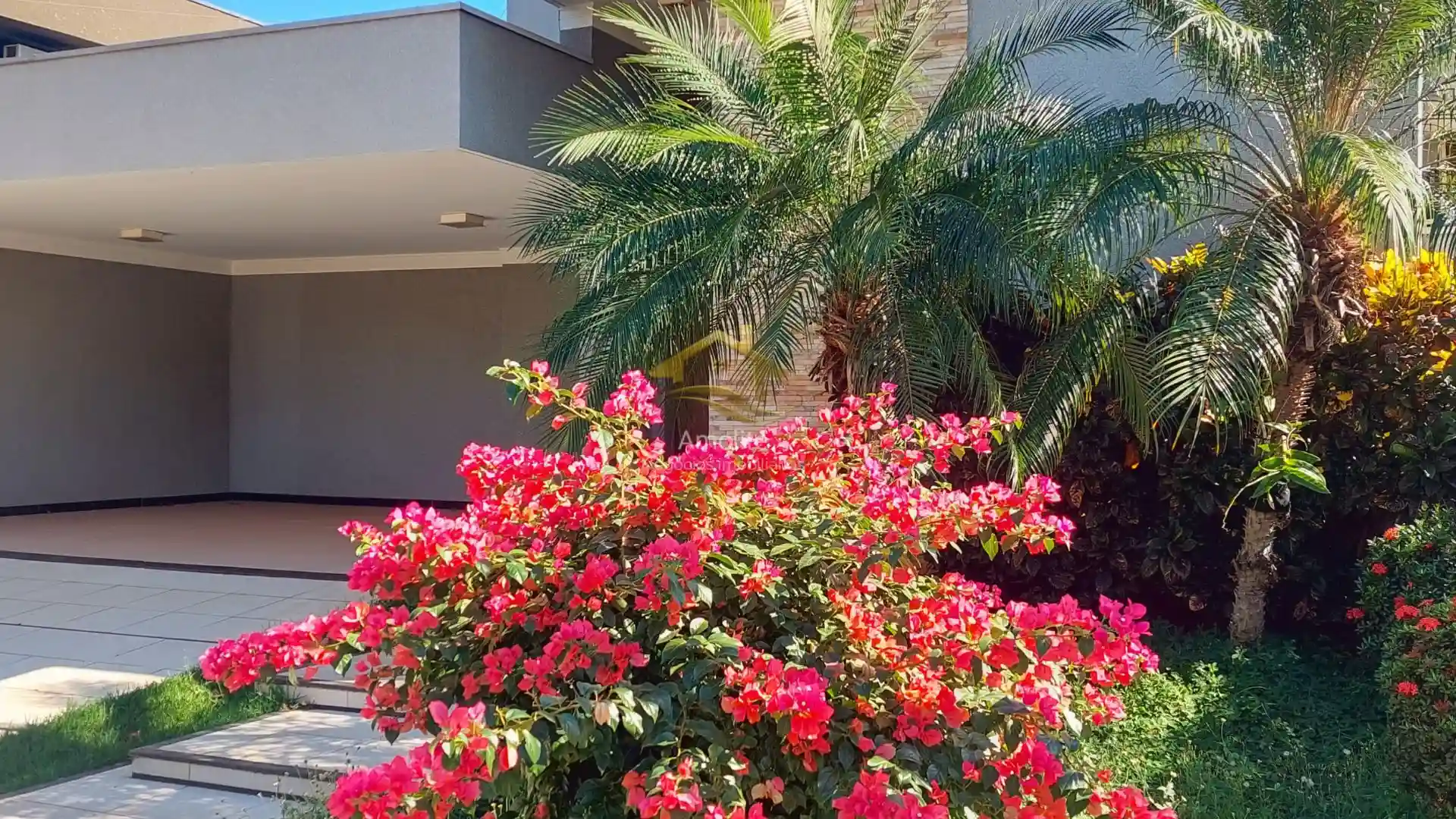Casa de Condomínio com 3 quartos à venda, 224m² — foto 4 de 38