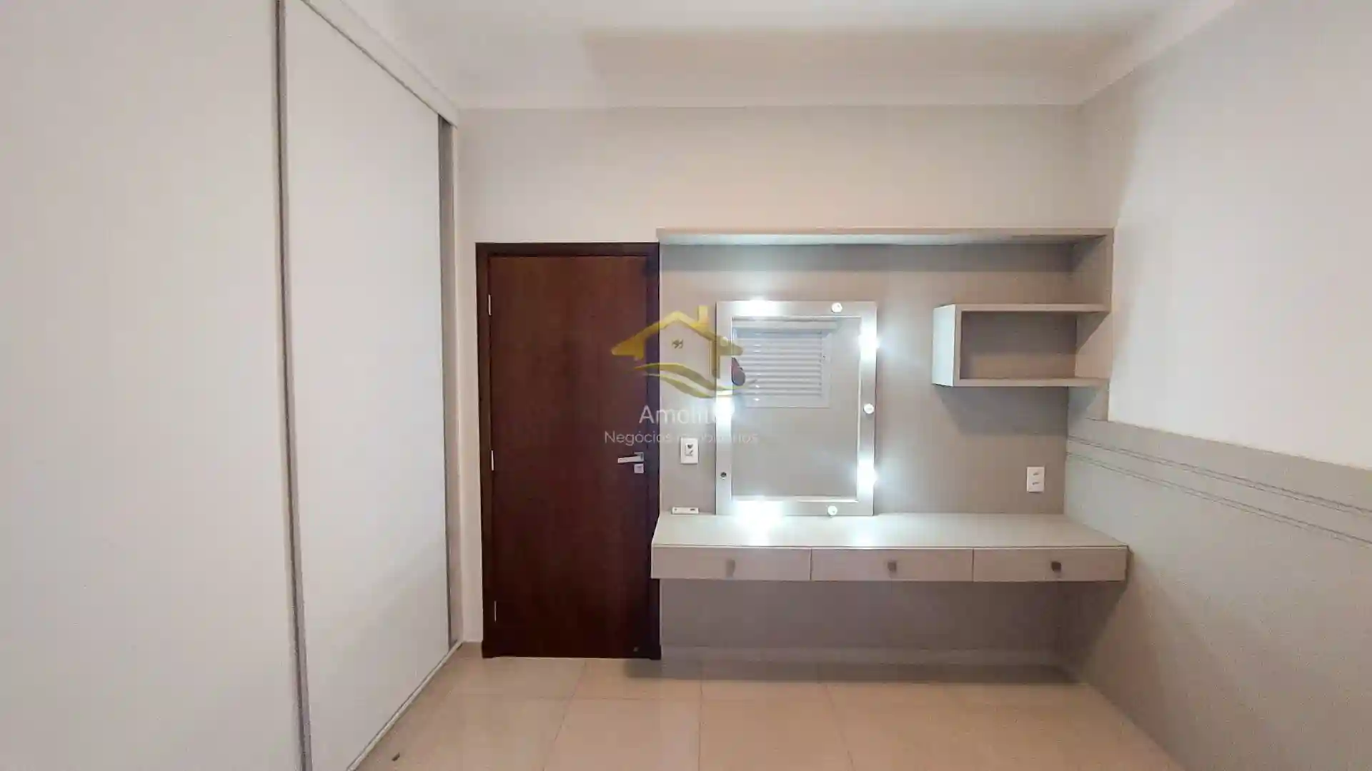 Casa de Condomínio com 3 quartos à venda, 224m² — foto 27 de 38