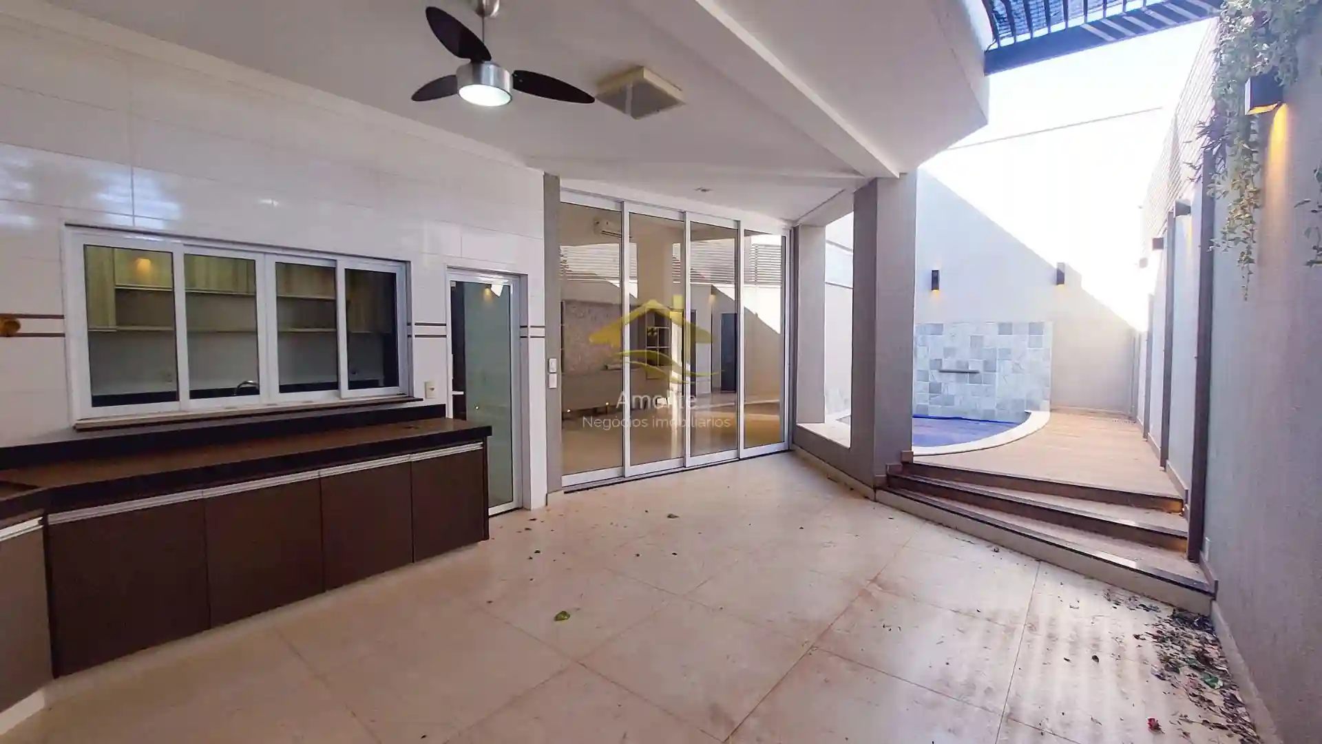 Casa de Condomínio com 3 quartos à venda, 224m² — foto 11 de 38
