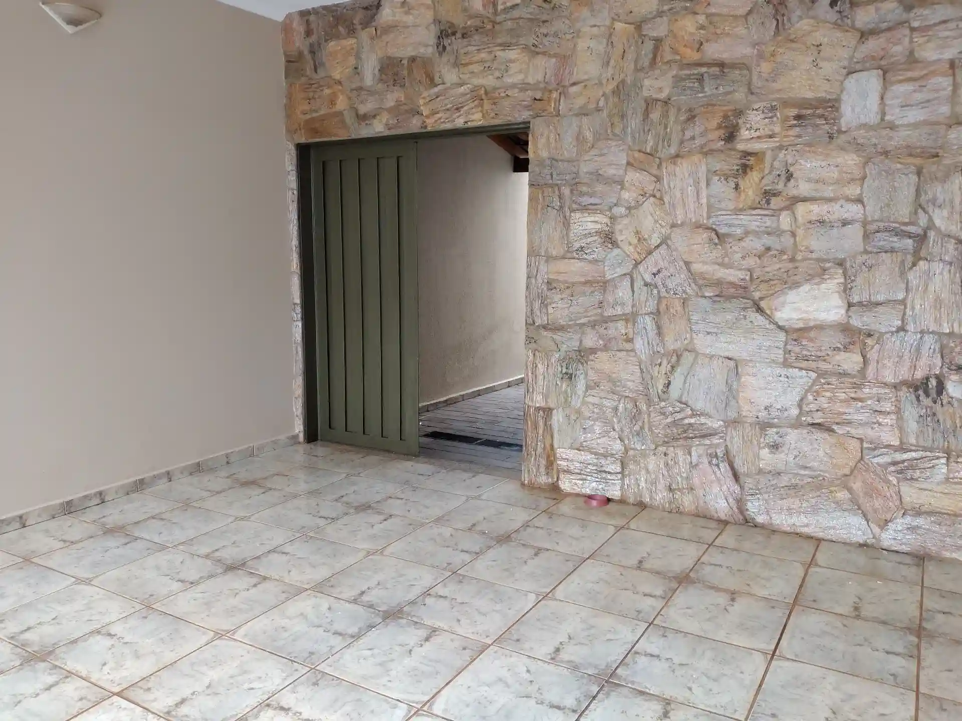 Casa com 3 quartos à venda, 130m² — foto 2 de 30