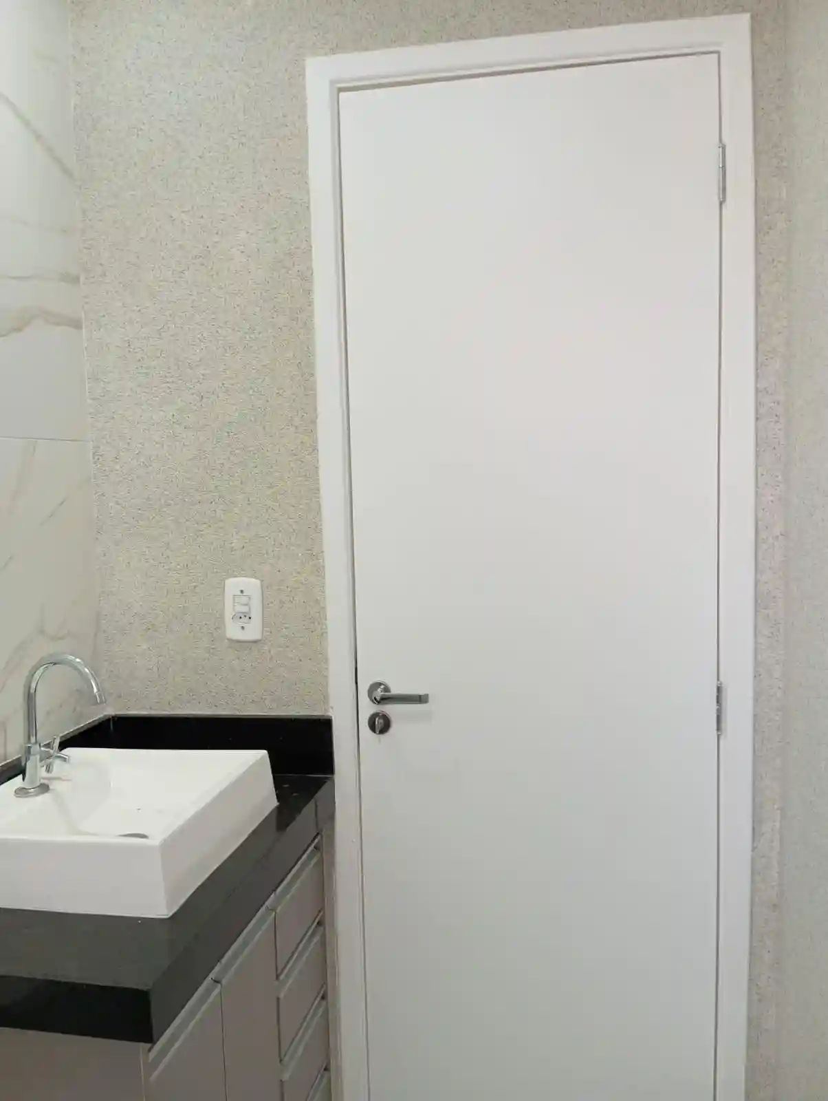 Apartamento com 2 quartos à venda, 70m² — foto 13 de 15