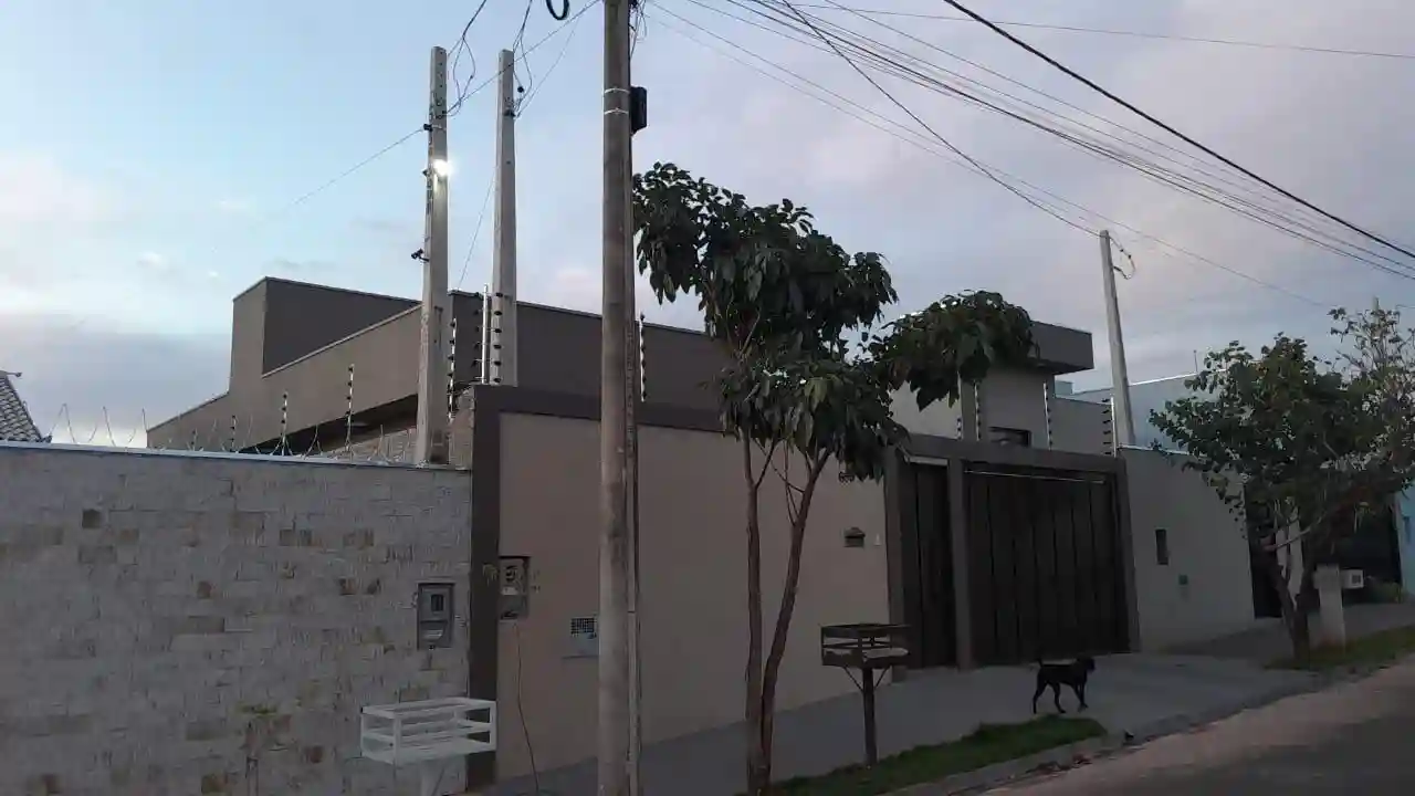 Casa com 3 quartos à venda, 70m² — foto 1 de 28
