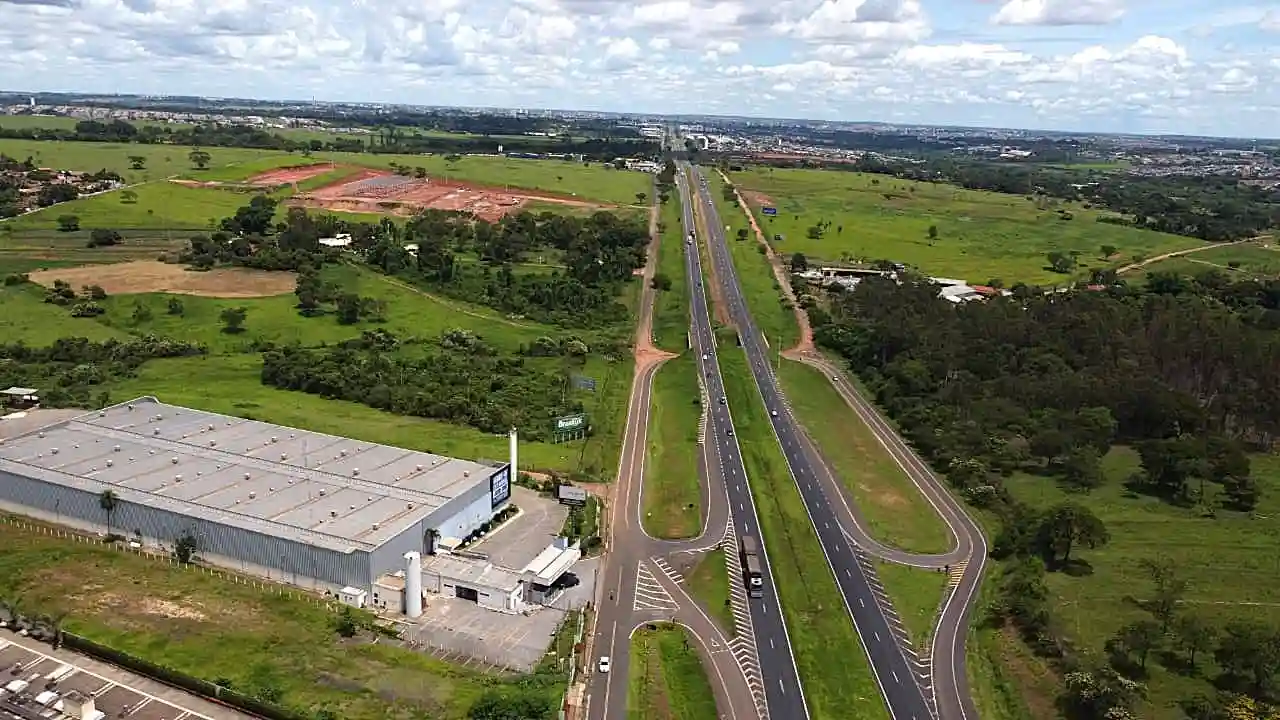 Galpão / Depósito / Armazém  à venda, 20000m² — foto 6 de 16