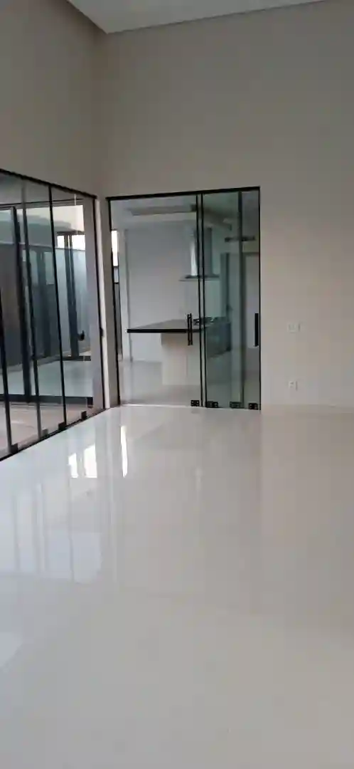 Casa de Condomínio com 3 quartos à venda, 400m² — foto 9 de 13