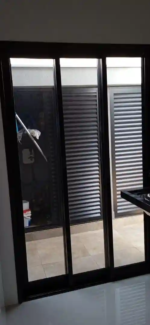 Casa de Condomínio com 3 quartos à venda, 400m² — foto 6 de 13