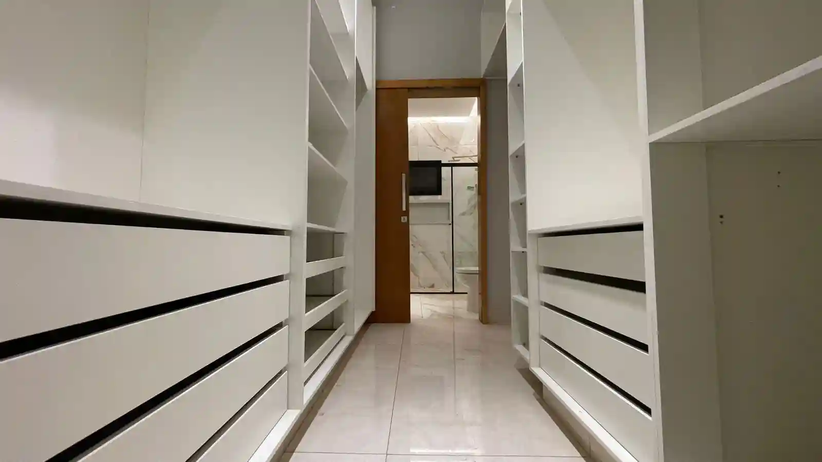 Casa de Condomínio com 3 quartos à venda, 375m² — foto 15 de 15
