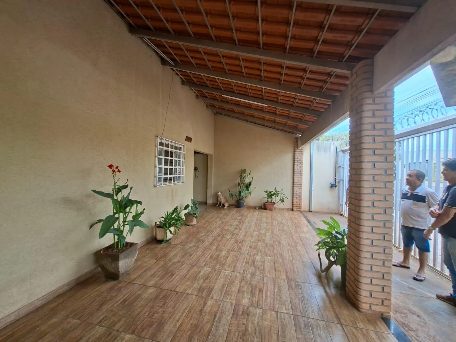 Casa com 2 quartos à venda, 240m² — foto 2 de 21