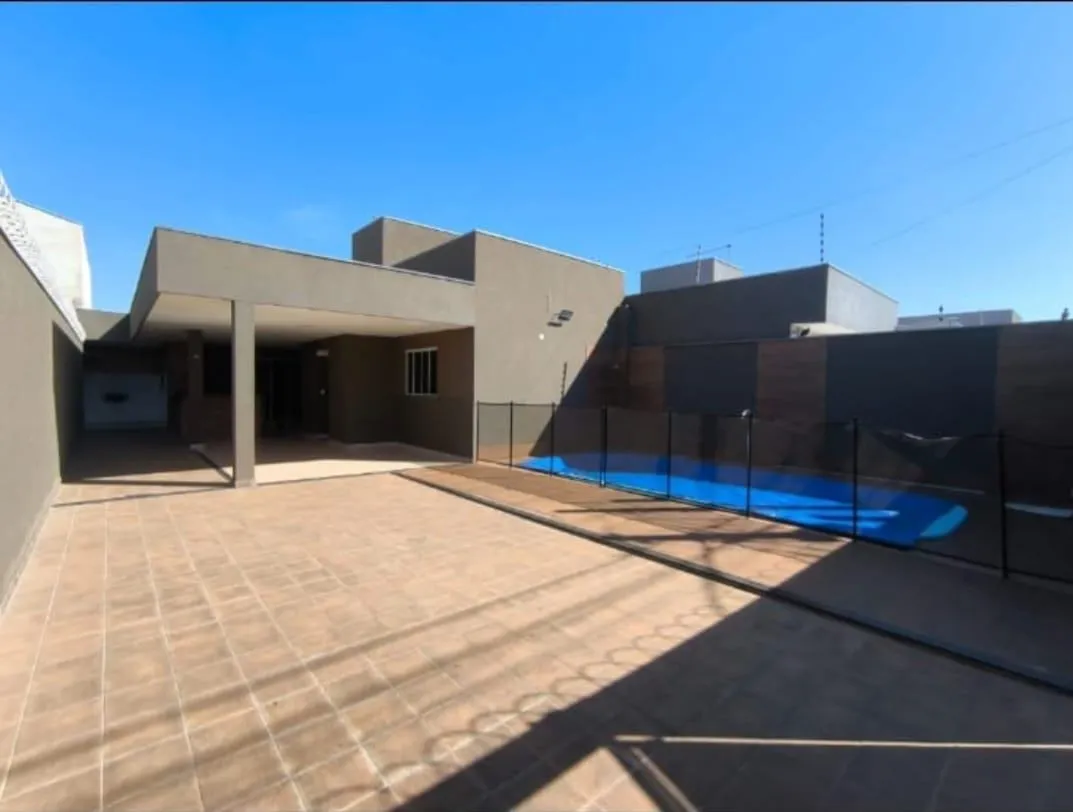 Casa com 2 quartos à venda, 200m² — foto 2 de 19