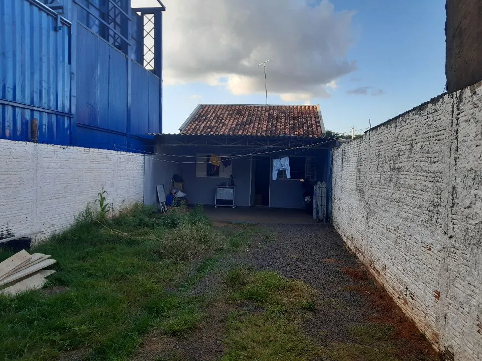 Casa com 2 quartos à venda, 180m² — foto 3 de 6