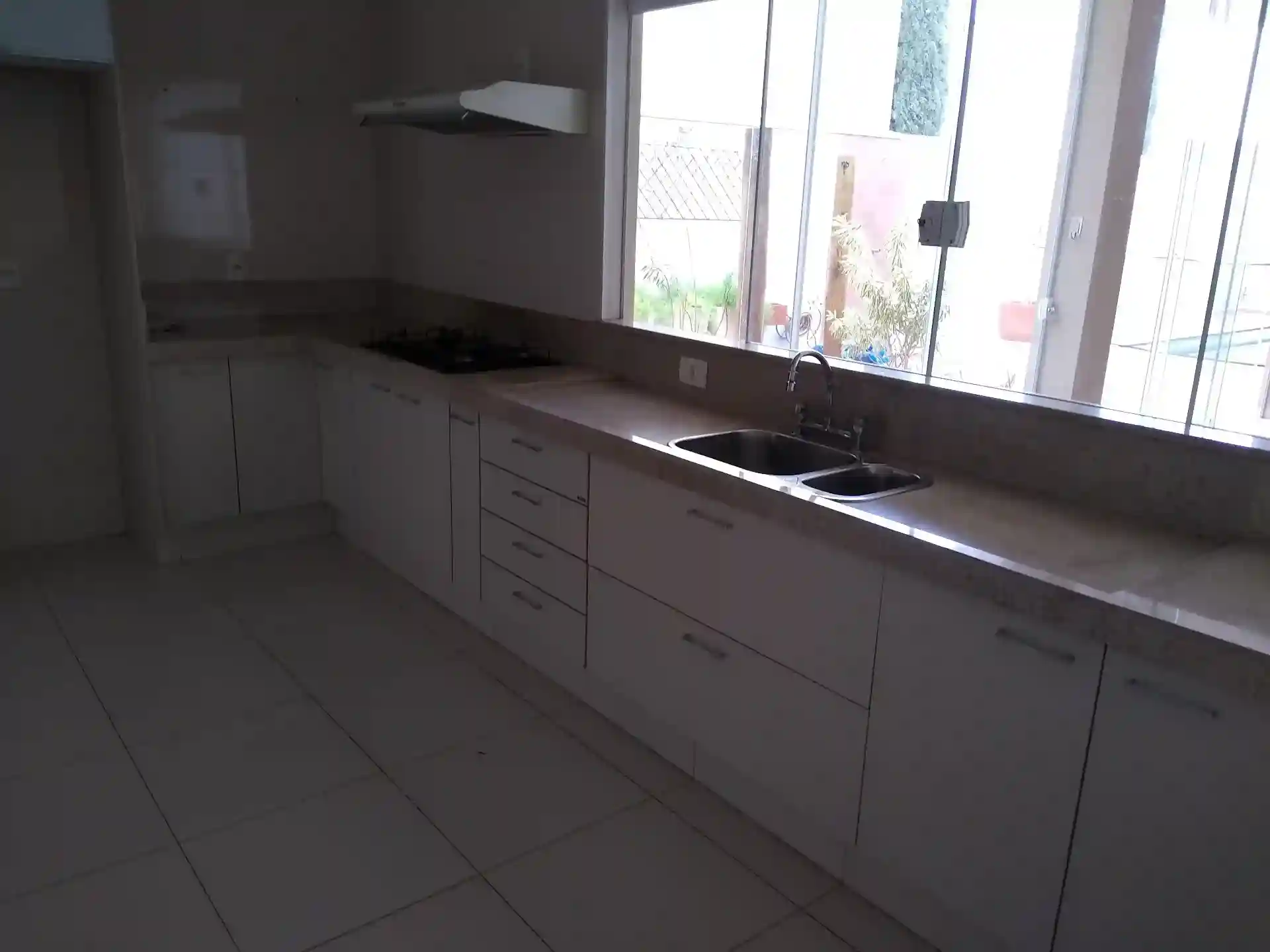 Casa de Condomínio com 3 quartos à venda, 220m² — foto 22 de 41