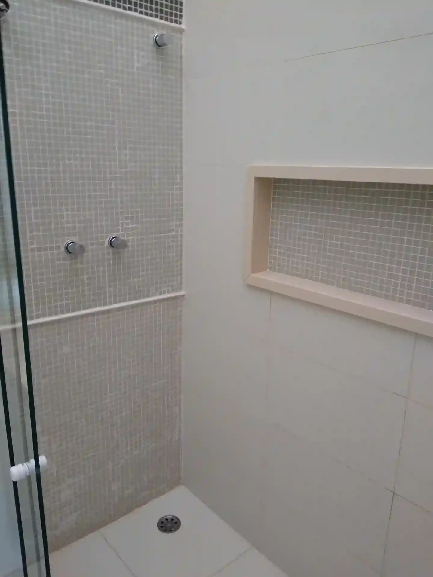 Casa de Condomínio com 3 quartos à venda, 220m² — foto 18 de 41