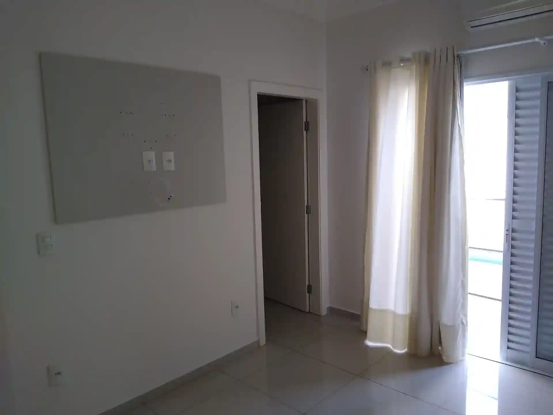 Casa de Condomínio com 3 quartos à venda, 220m² — foto 21 de 41
