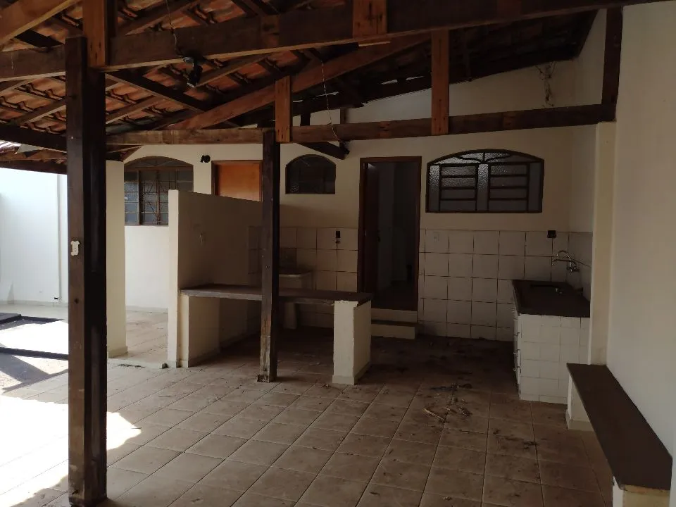 Casa à venda — foto 4 de 14