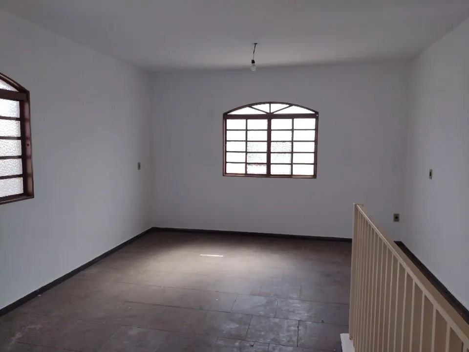 Casa à venda — foto 5 de 14