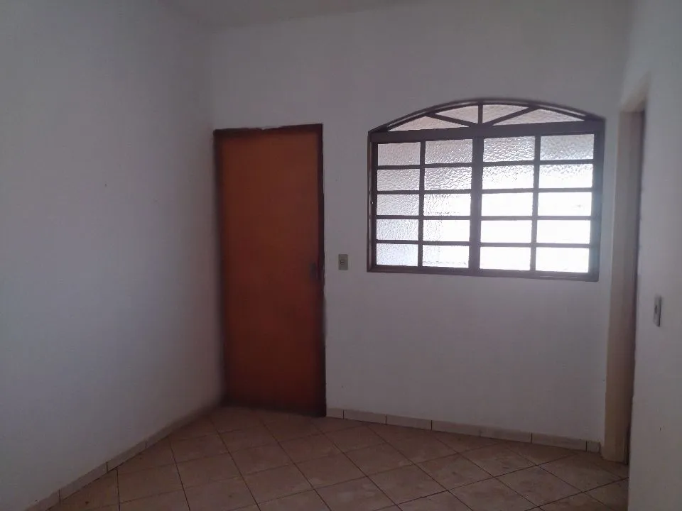 Casa à venda — foto 8 de 14