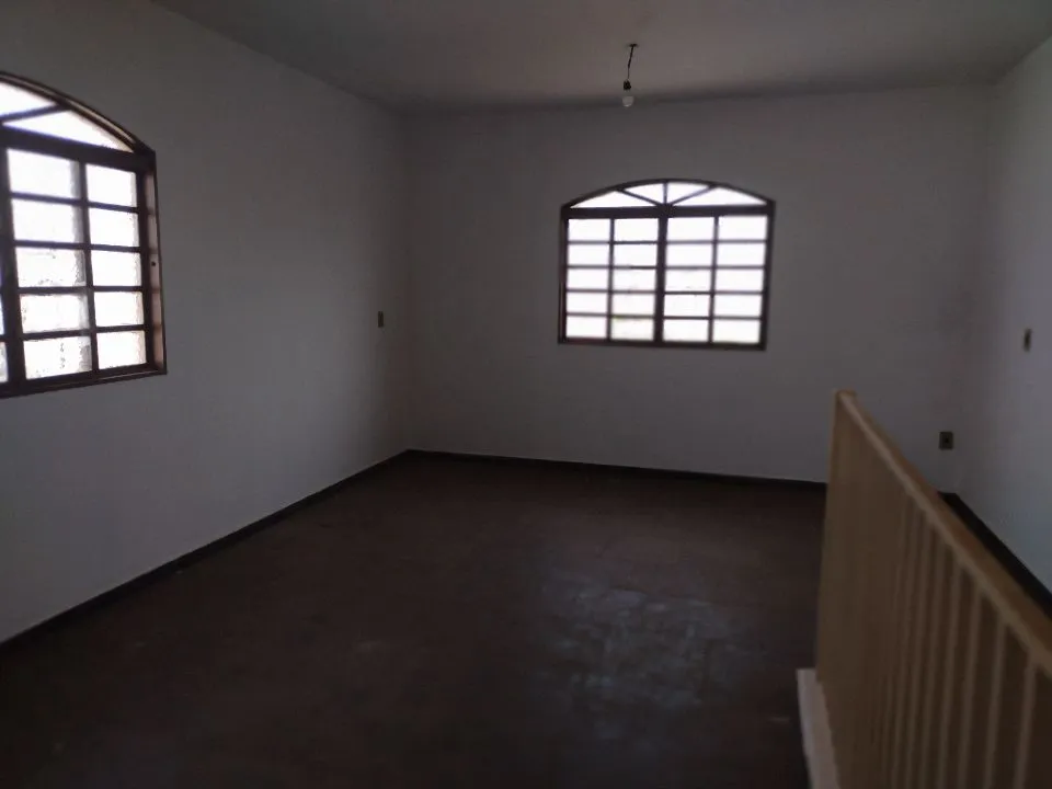 Casa à venda — foto 12 de 14