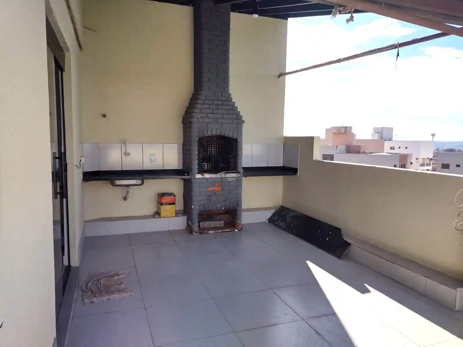 Apartamento com 3 quartos para aluguel, 120m² — foto 3 de 9
