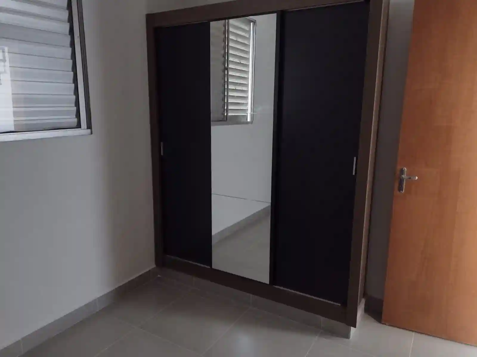 Apartamento com 3 quartos para aluguel, 120m² — foto 4 de 9