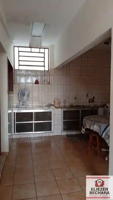 Casa com 3 quartos à venda, 170m² — foto 6 de 8