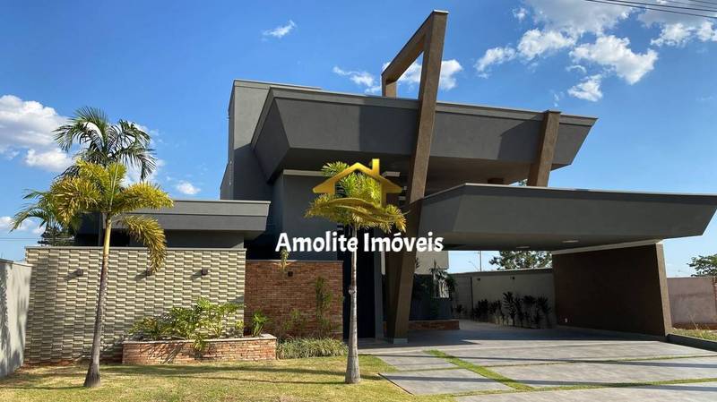 Casa de Condomínio com 4 quartos à venda, 285m² — foto 1 de 69
