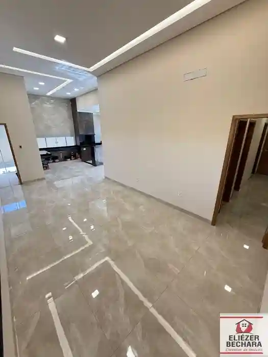Casa com 3 quartos à venda, 127m² — foto 2 de 26