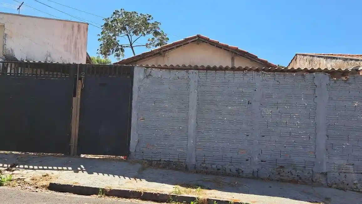 Casa com 2 quartos à venda, 200m² — foto 1 de 14