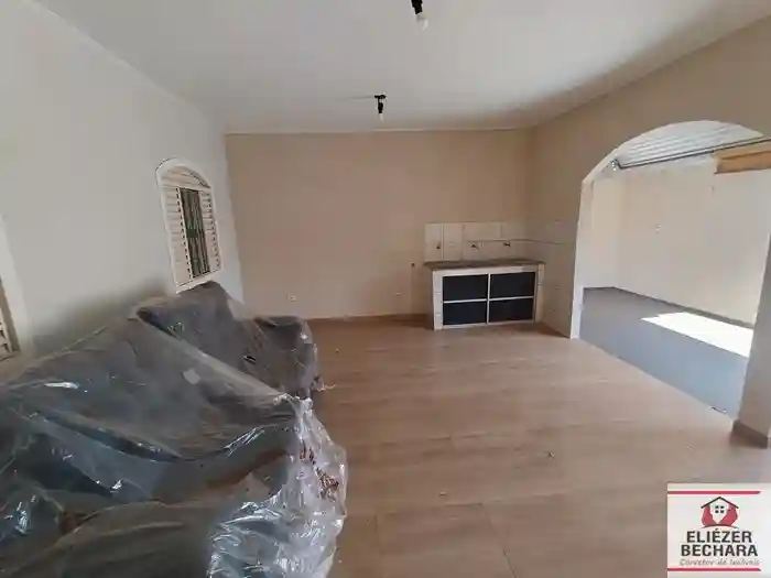 Casa com 2 quartos à venda, 190m² — foto 2 de 29