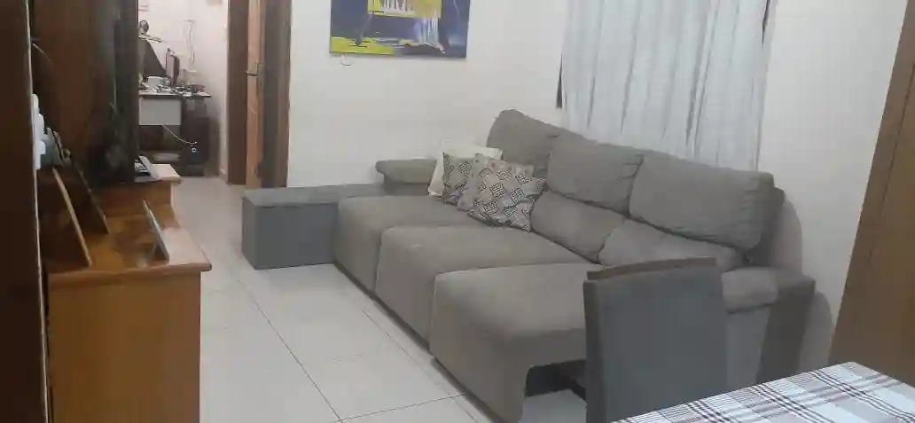 Casa com 3 quartos à venda, 200m² — foto 2 de 7