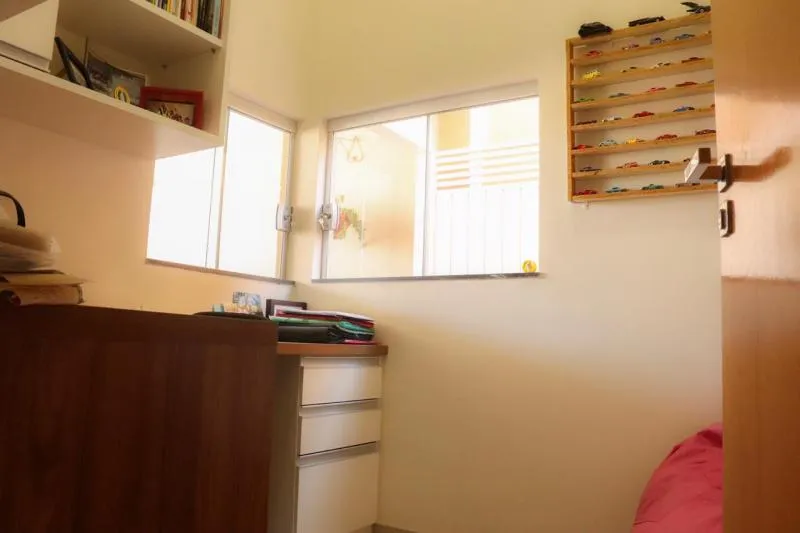 Casa à venda — foto 4 de 7