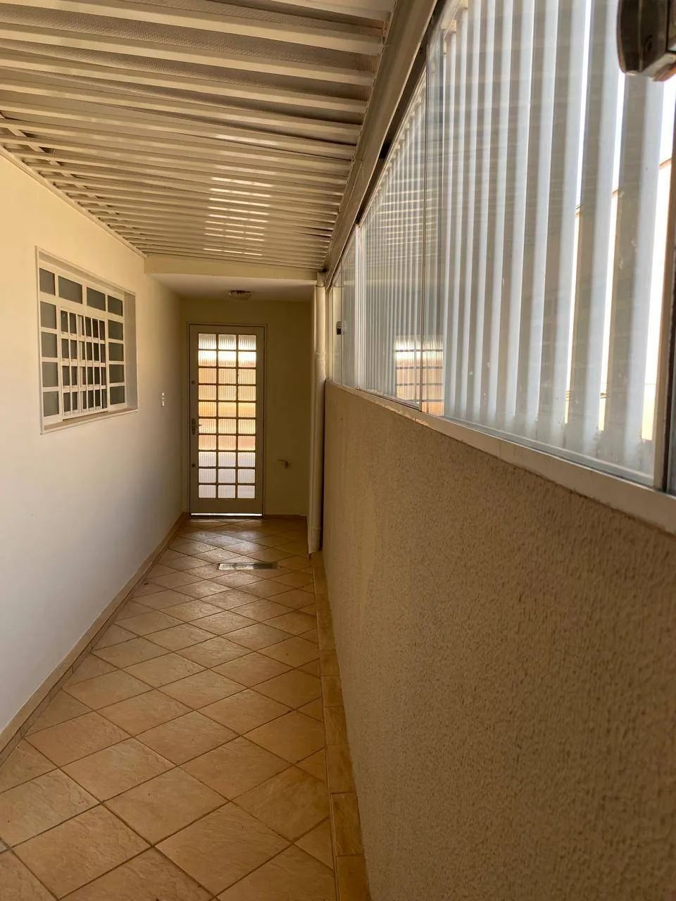 Casa com 3 quartos à venda, 220m² — foto 32 de 33