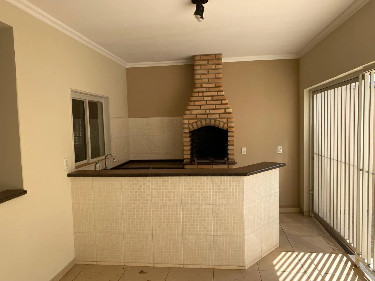Casa com 3 quartos à venda, 220m² — foto 15 de 33